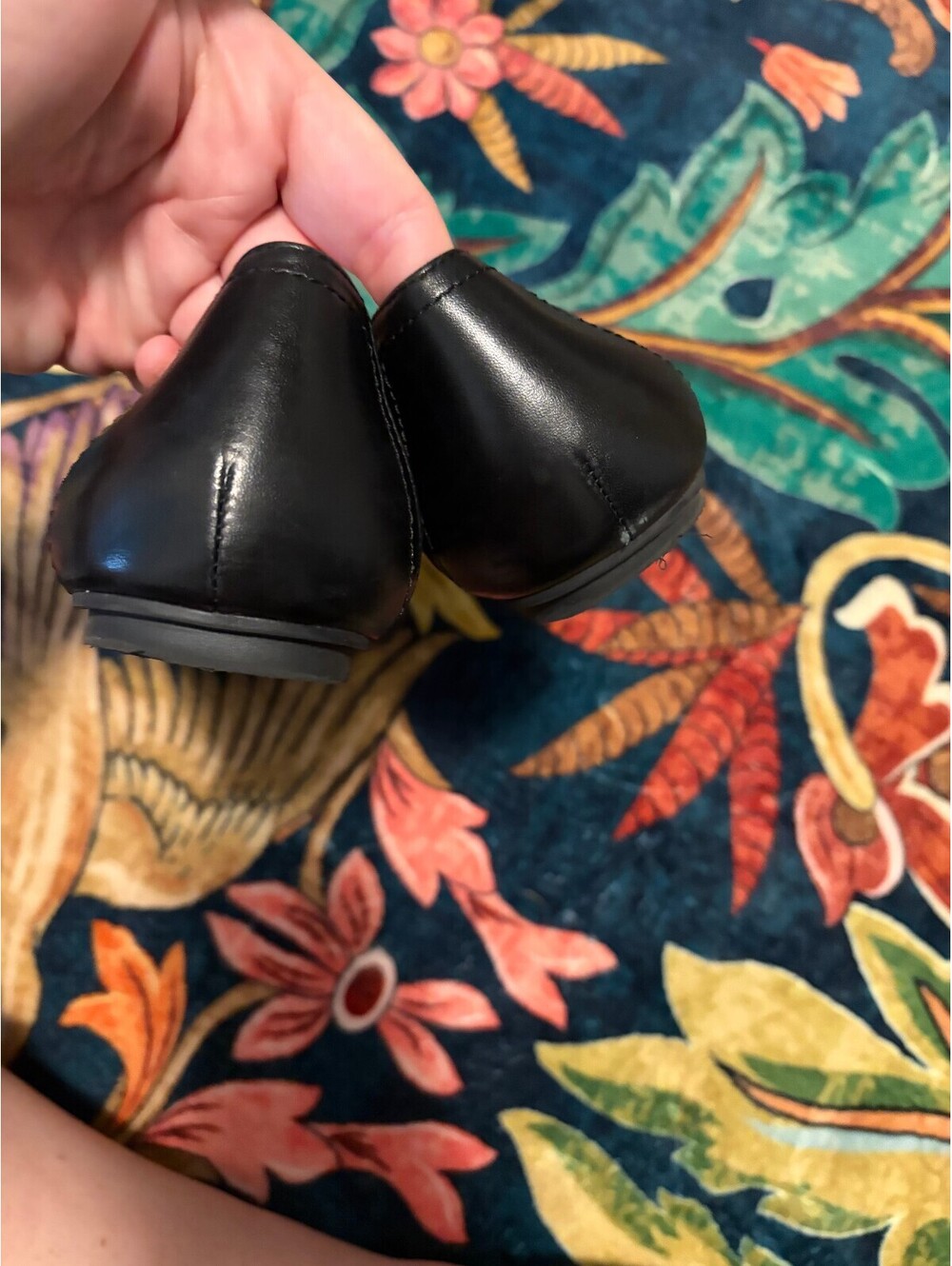 Vionic Caroll Black Leather Slip-On Flats Size 9 - Picture 6 of 9